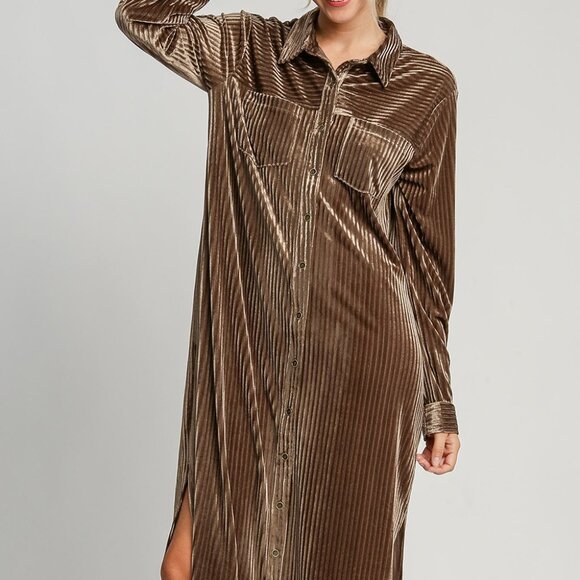 Umgee USA Textured Curved Hem Button-Down Shirt Dress -Casual & Chic Olive Brown - Picture 5 of 13